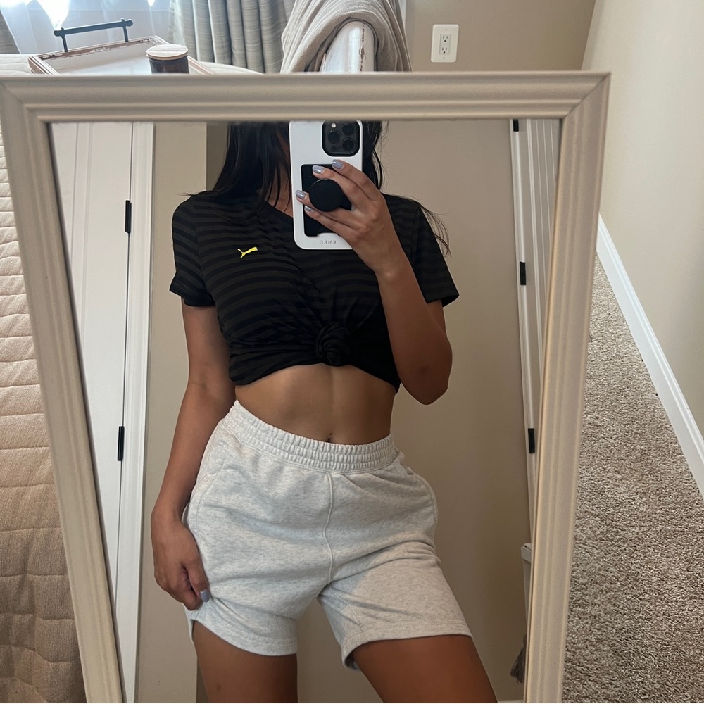 Puma top